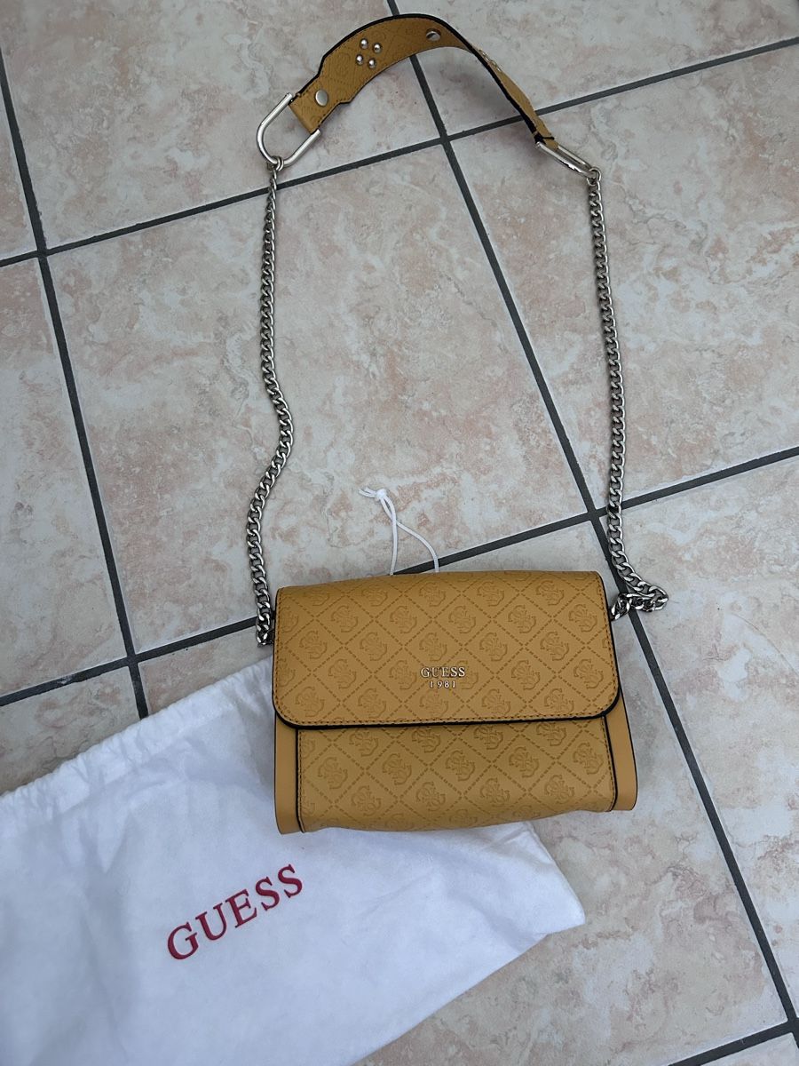 Guess Borse da donna: Borsa Guess – Usato da Cugnasco venduto da sd1520