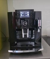 JURA E8 SC Piano Black (15589) – 2 Jahre alt