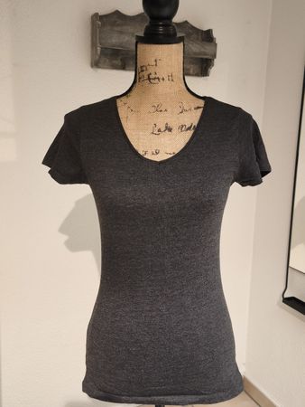 Damen T-Shirt dunkelgrau Grösse M guter Zustand