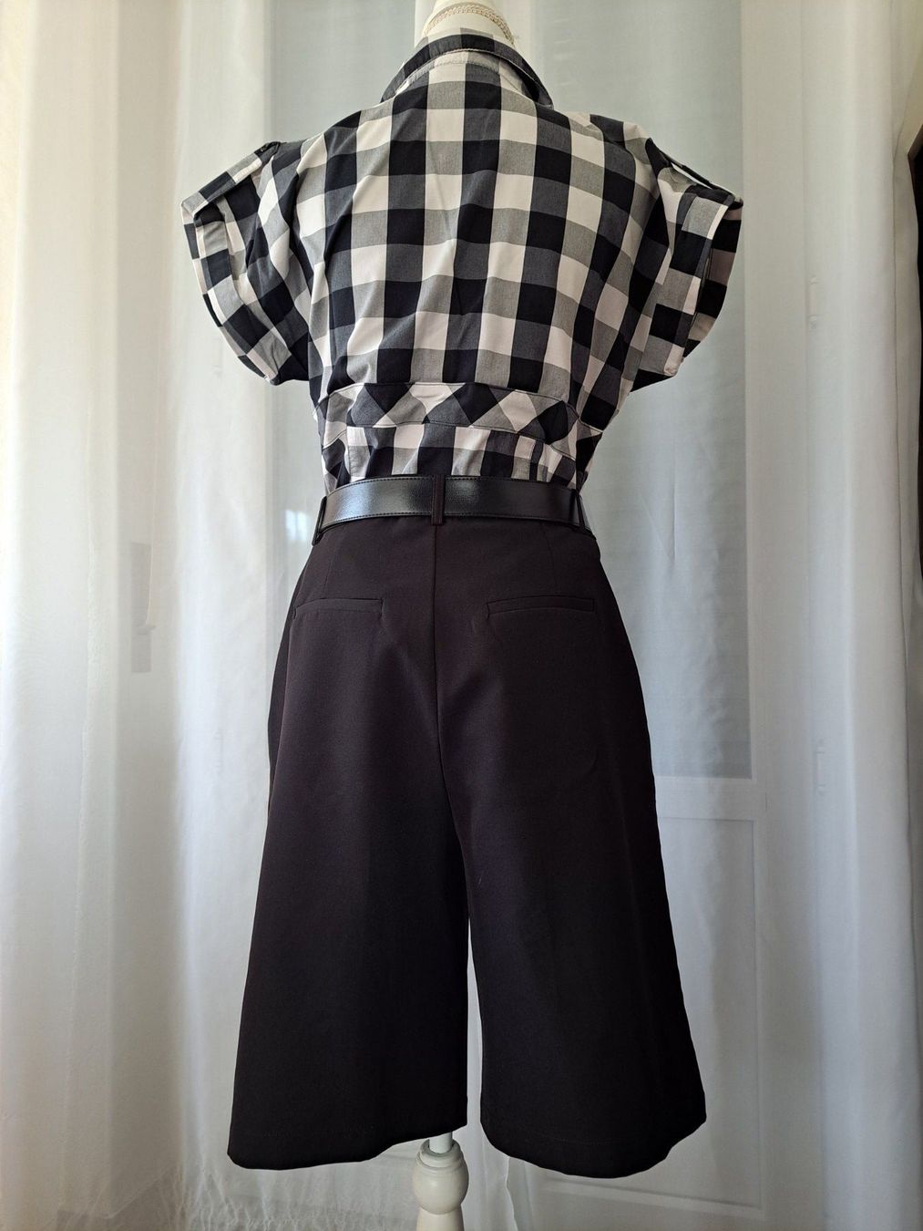 Lotti di vestiti: Ensemble short de ville et blouse taille M – Usato da Courrendlin venduto da Aheinza 3