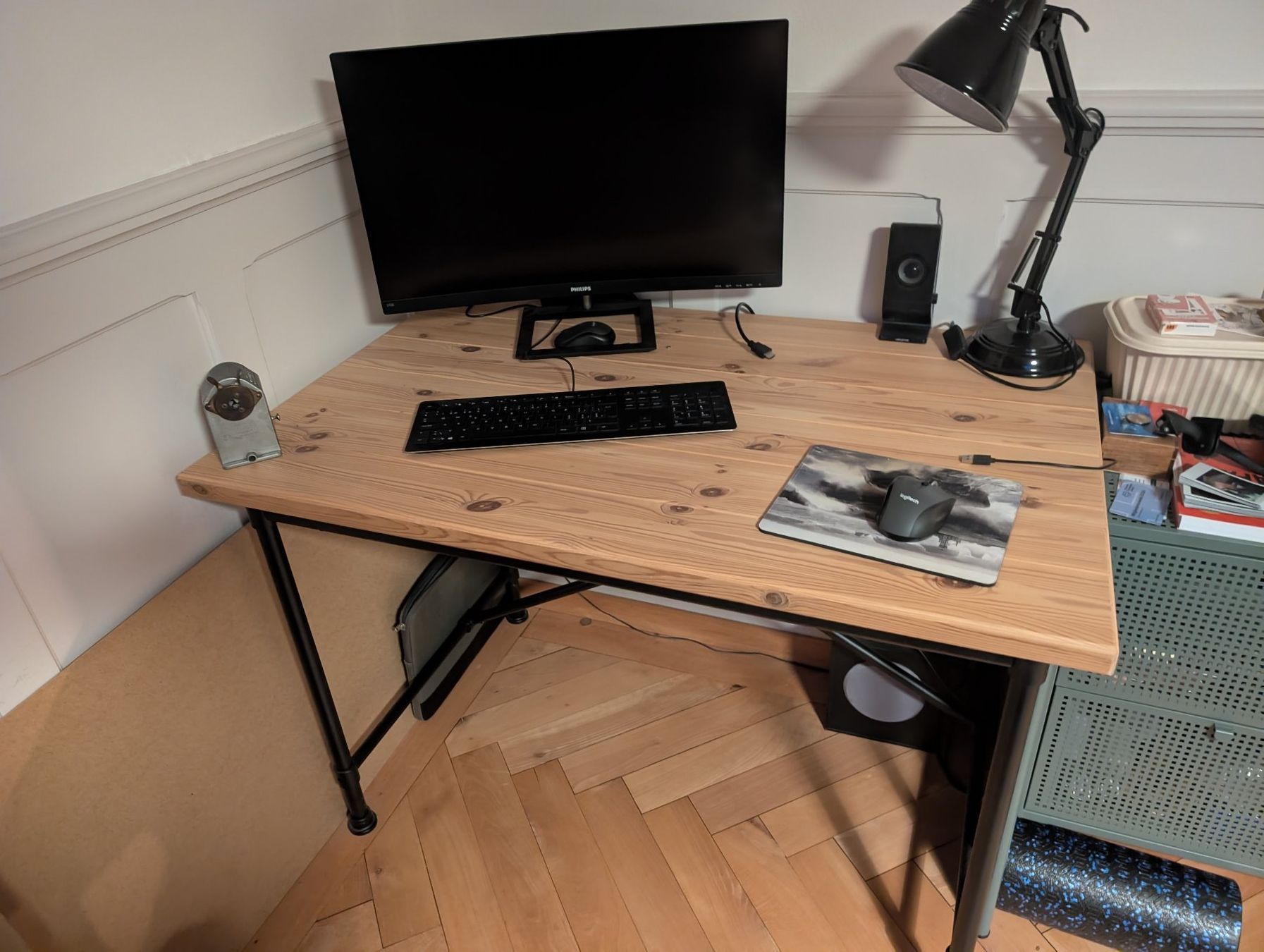Ikea Scrivanie: Schreibtisch "Kullaberg" – Usato da Burgdorf venduto da Dmnkznd
