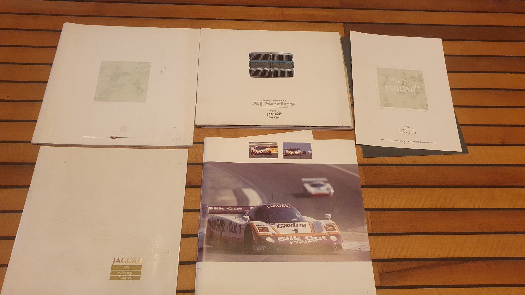 Jaguar Documenti: Jaguar XJ Prospekte Konvolut – Usato da Biberist venduto da stang4eva