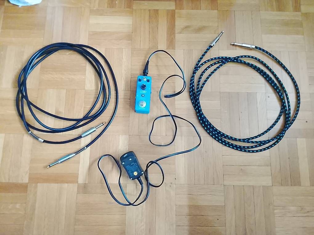 Strumenti musicali: Chitarra elettrica  – Usato da Breganzona venduto da nello.iavarone 1