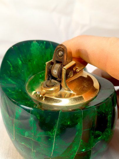 Accendini: Briquet de table Vintage, années 60 – Usato da Ponts-de-Martel venduto da Henri-Louis 7