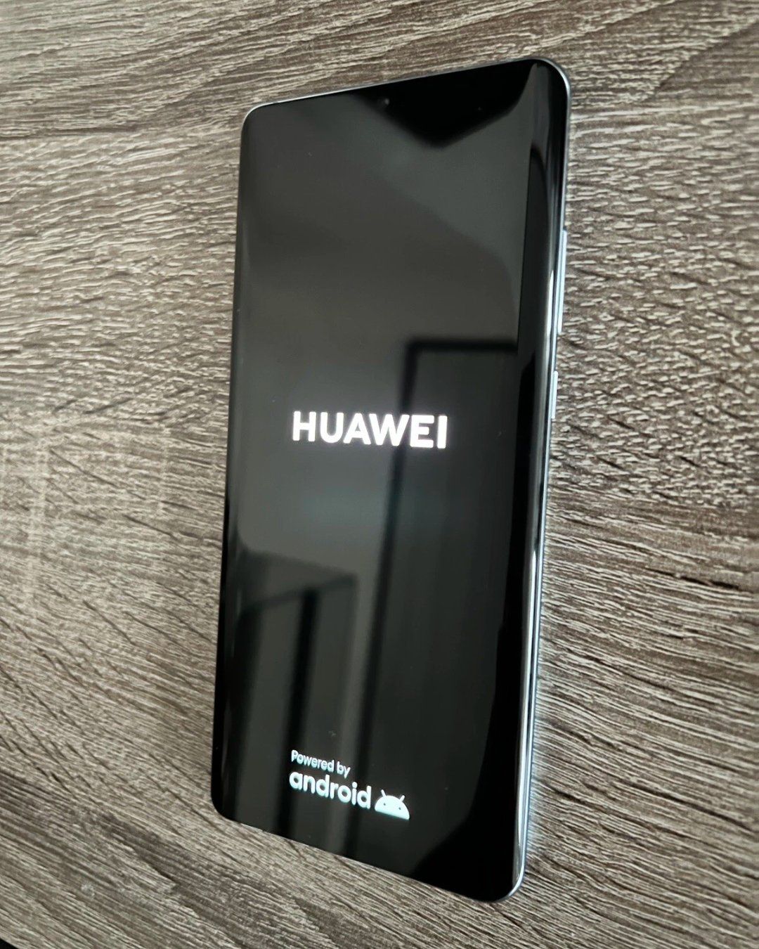 Huawei Telefoni cellulari / Smartphones: Huawei P30 Pro 128GB Wie neu – Usato da Luzern venduto da Waince786 1