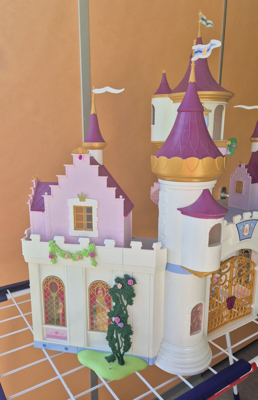 Playmobil Giocattoli: Prinzessinnenschloss Playmobil – Usato da Zofingen venduto da Shile 1