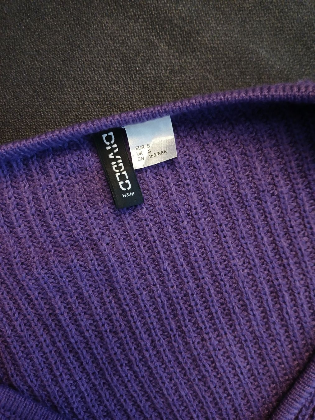 H&M Maglioni & Felpe: Violetter Pulli der Marke H&M Gr. S – Usato da Wetzikon ZH venduto da Bl4cki 2