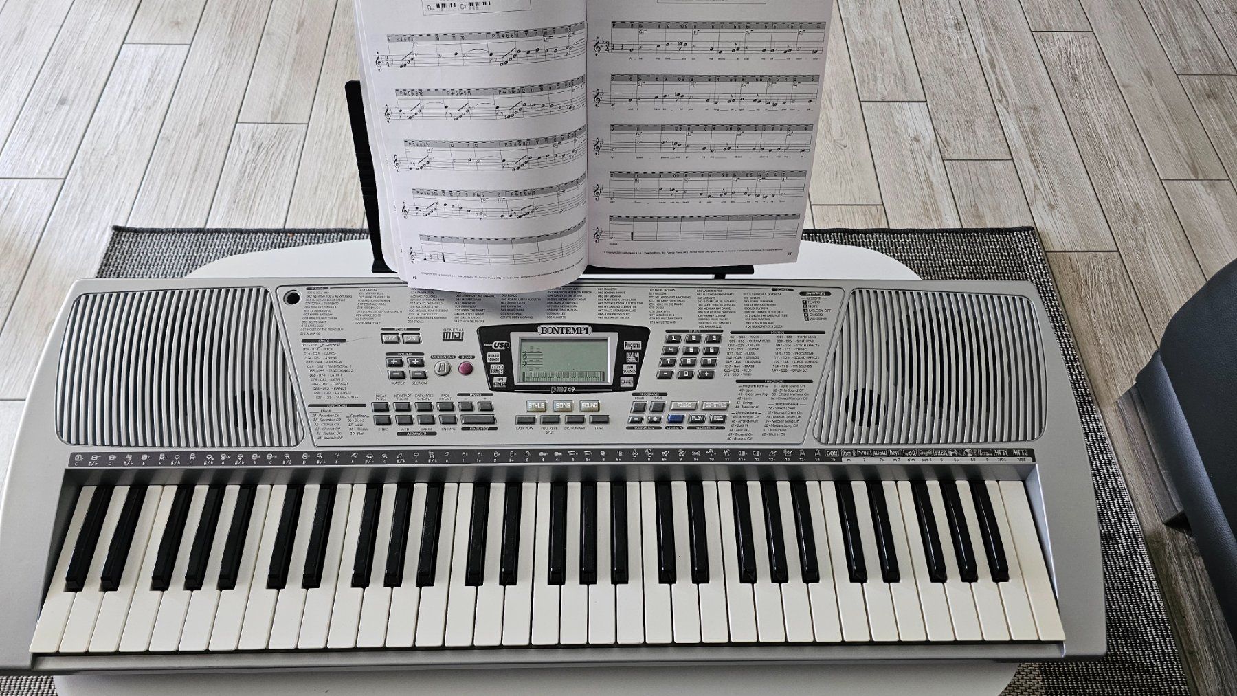 Bontempi Strumenti musicali: Keyboard Bontempi – Usato da Trimmis venduto da taroca01