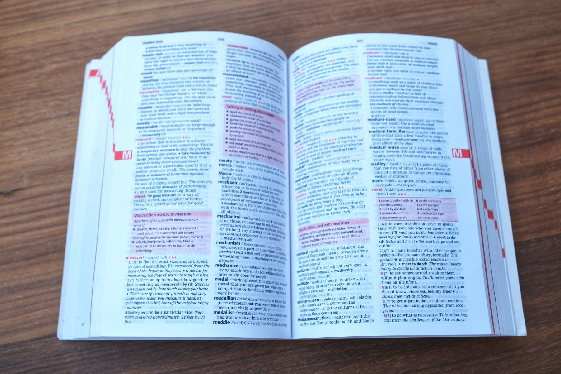 Libri: Macmillan Essential Dictionary English Wörterbuch – Usato da Winkel venduto da man_2qfr 3