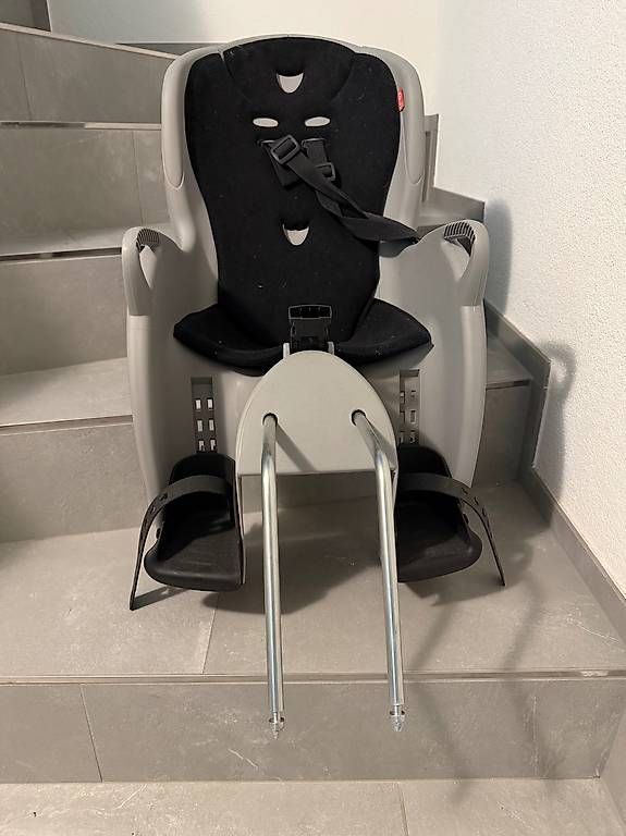 Hamax Seggiolini per auto: Hamax Kindersitz für Velo – Usato da Buch am Irchel venduto da ber_8fgp 1