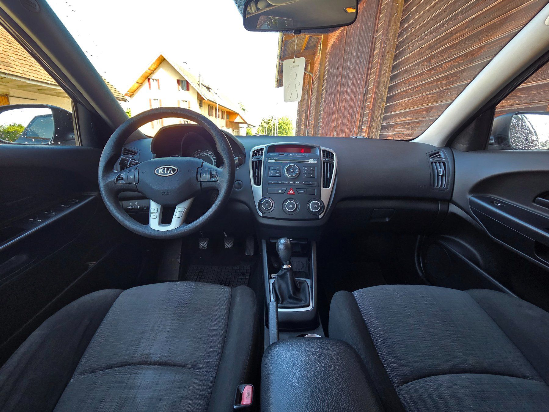 Kia Automobili: Kia Ceed 1.4 SW ISG - MFK 18.06.2026 – Usato da Solothurn venduto da LYRELA 7