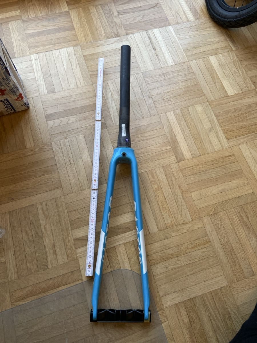 Factor Bikes Biciclette: Gabel - Factor O2 AG2R (Rim) – Usato da Bellikon venduto da Ytony0