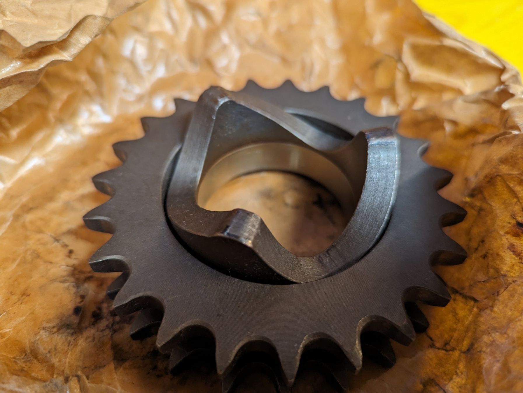 Ingressi: 23 TOOTH COMPENSATING SPROCKET #40282-70 Harley-Davidson – Nuovo e nell'imballaggio originale da Unterengstringen venduto da Olifant4
