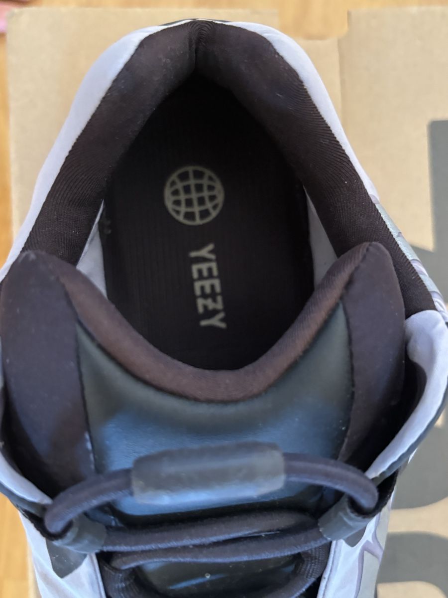 Adidas Herrenschuhe: Yeezy Boost 700 – Gebraucht aus Zürich von Edo_mch 2
