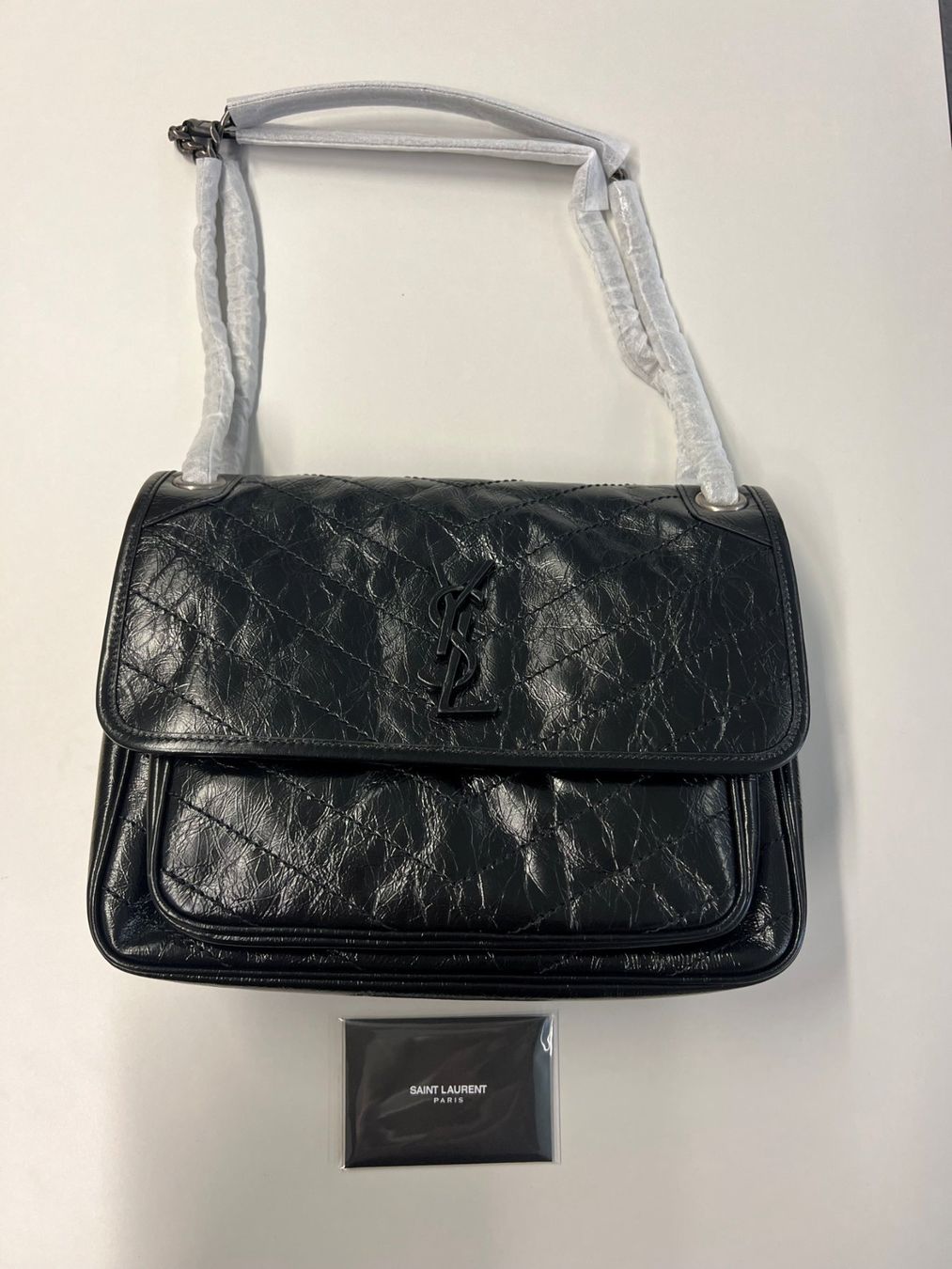 Saint Laurent Borse: Yves Saint Laurent mittlere Niki – Nuovo e nell'imballaggio originale da Lufingen venduto da mel_5yt5