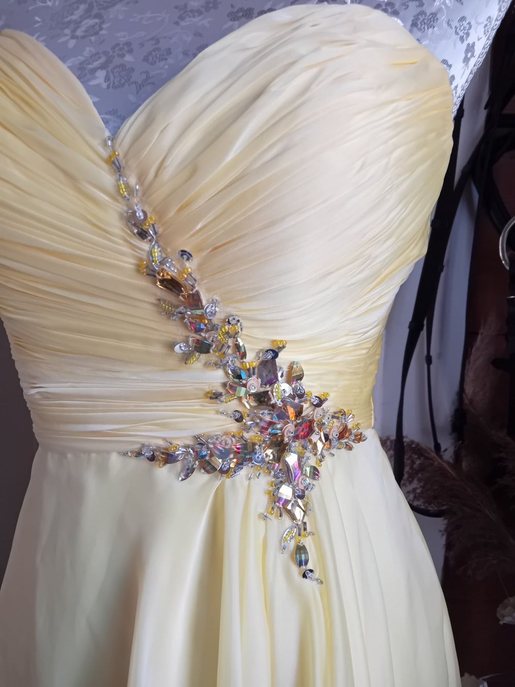 Vestiti: Robe coktail à strass 34-36 – Usato da Rüthi (Rheintal) venduto da titlis07 1