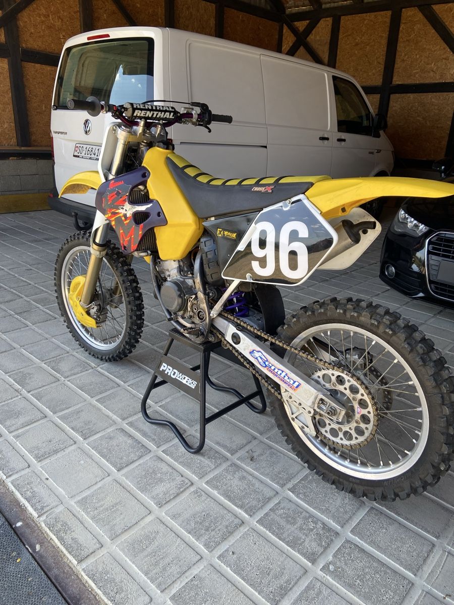 Suzuki Enduro: Suzuki RM 125 Motocross 1996 – Usato da Grenchen venduto da Motorini 2