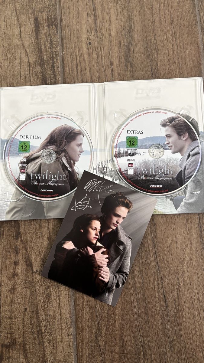 Tutti i DVDs: Twilight Saga - Komplette DVD Collection – Nuovo (secondo la descrizione) da Leibstadt venduto da man_mt5p 3