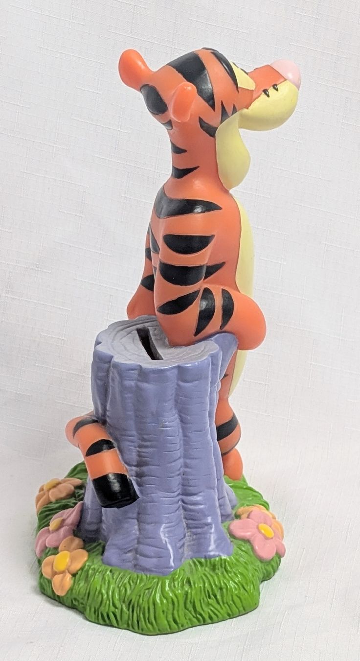 Salvadanai: Disney Spardose - Winnie the Pooh - Tigger - ca. 21cm – Nuovo (secondo la descrizione) da Wängi venduto da ABIZONE-86 1