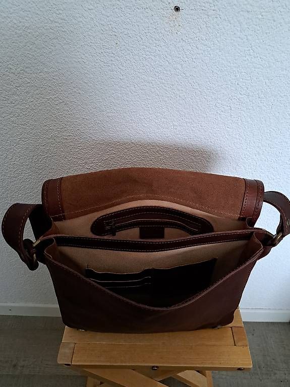 Taschen für Damen: Ledertasche – Gebraucht aus Rupperswil von Leimli 1