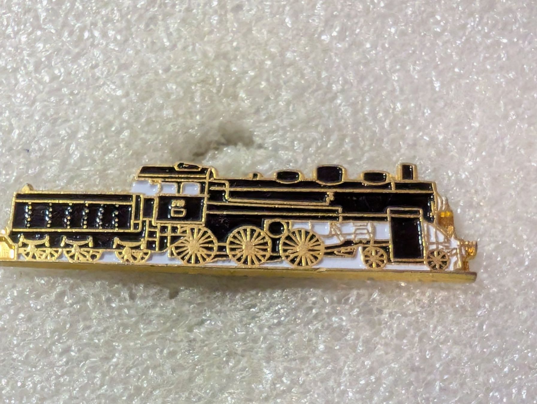 Placchette & Badge: Ansteckpin 138: Eisenbahn Dampflokomotive – Usato da Oppligen venduto da Pin-Fall-Shop