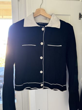 Elegant Black Women’s Cardigan/Jacket 🤍🖤