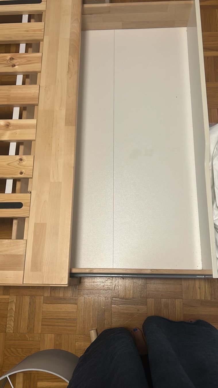 Betten: Holzbett – Gebraucht aus Starrkirch-Wil von Fanciullo 2