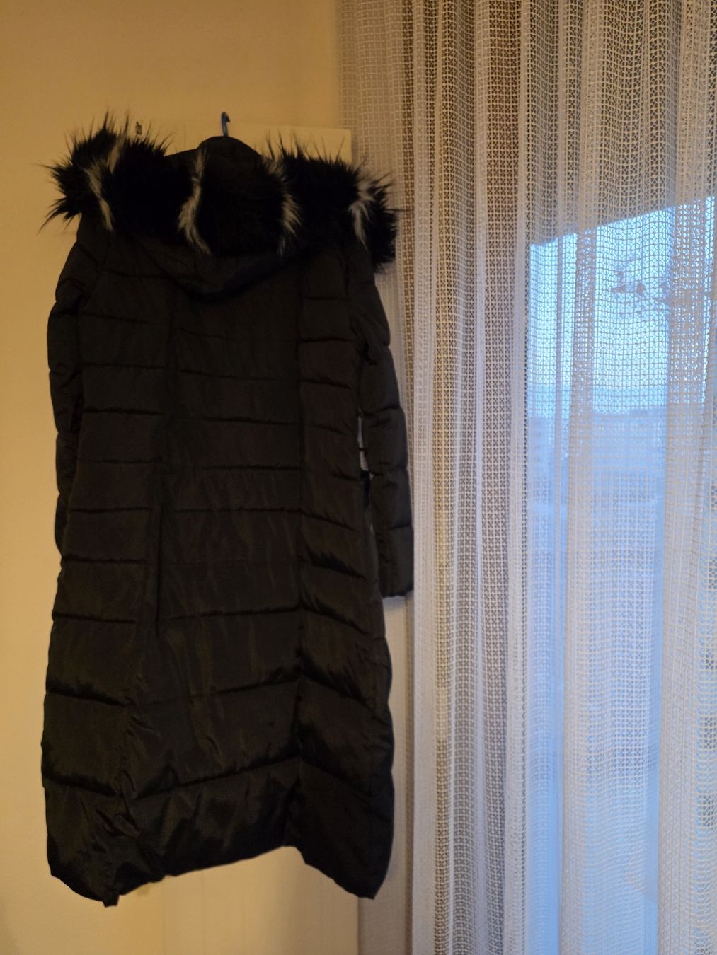 Cappotti: doudoune longue. winter jacke – Nuovo (secondo la descrizione) da Corcelles-Payerne venduto da Shielddd 1