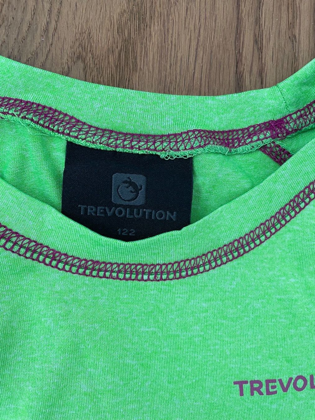Chemises, T-shirts & Polos: Trevolution Funktionsshirt Gr.122 – D'occasion à Sarnen par Pinoccio6 1