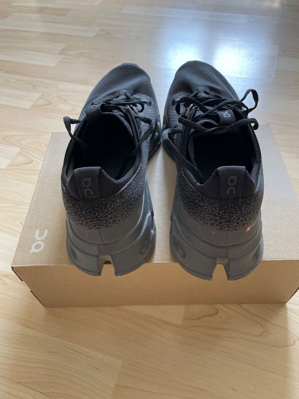 On Scarpe da uomo: ON Cloudsurfer Max schwarz, Gr. EU 48, top erhalten! – Usato da Zürich venduto da nutzer04 2