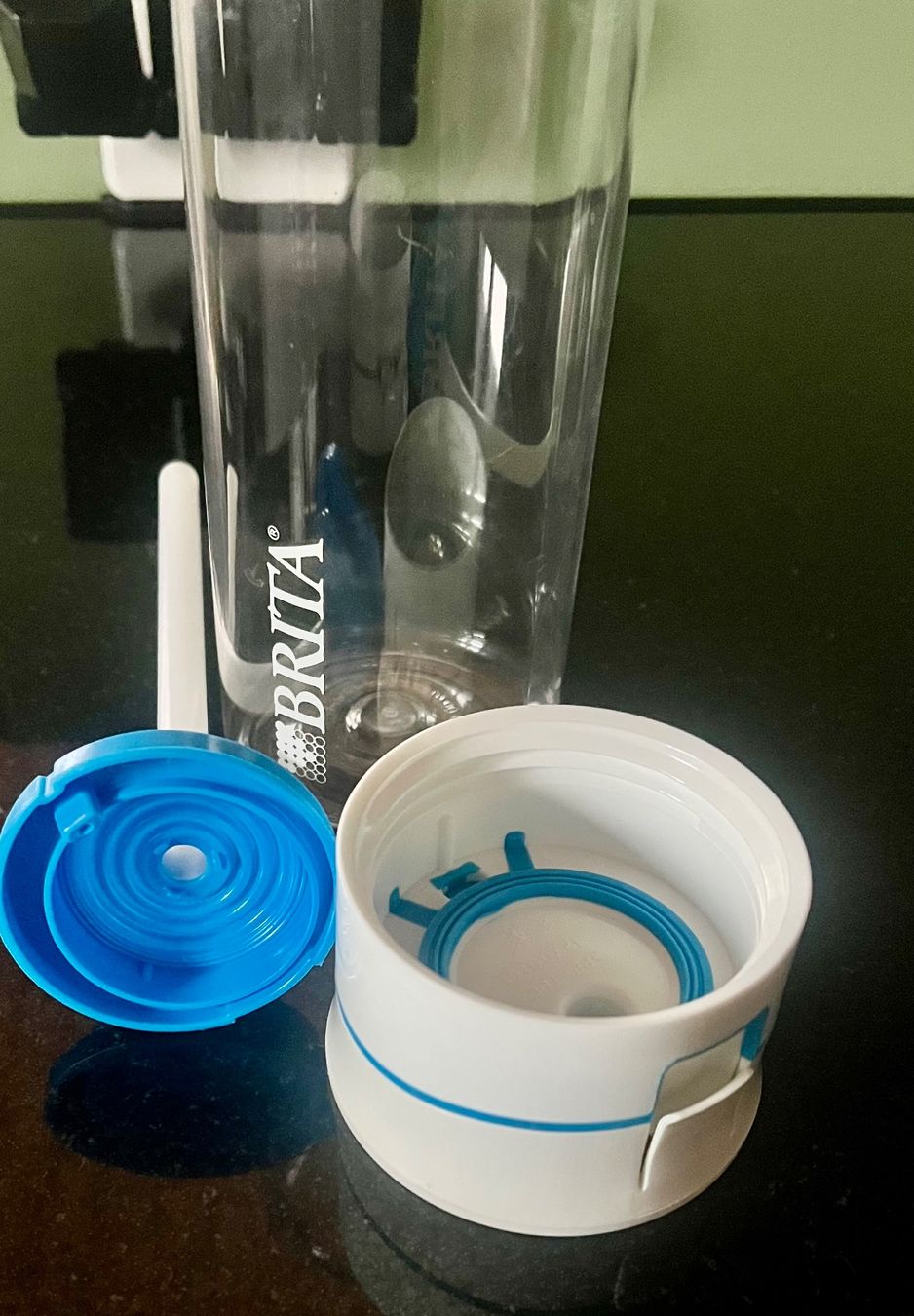 Brita Borracce & Thermos: BRITA Wasserflasche mit Filter – Usato da Uffikon venduto da san123day 1