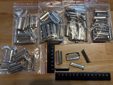 4 cm Riemen Schieber Klemme für Gurt / Hosenträger / Taschen