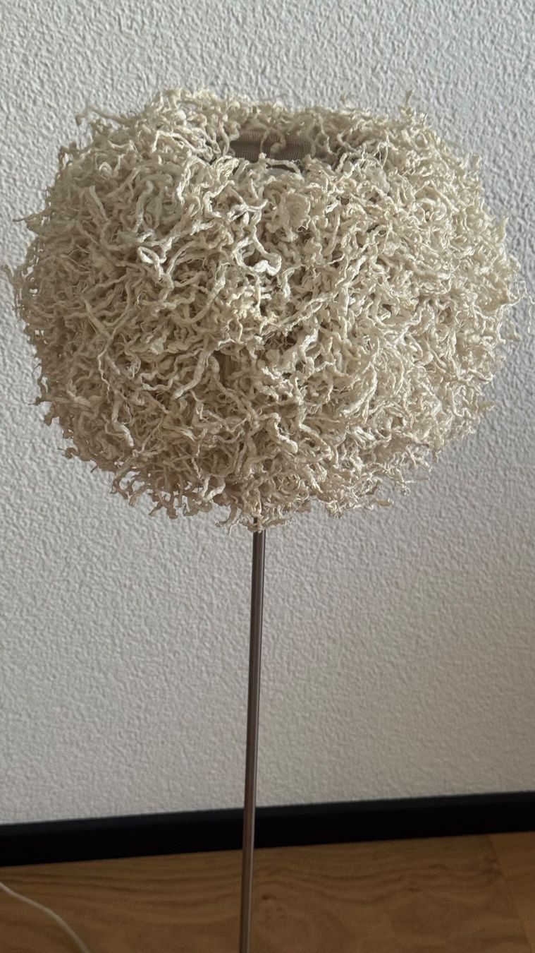 Lampade: Design-Tischleuchte mit LED – Usato da Lohn-Ammannsegg venduto da nw74 1