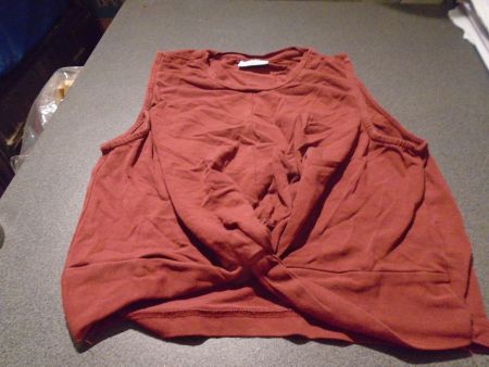 T-Shirt Grösse M, Noisy May, braun, unten Verschlungen