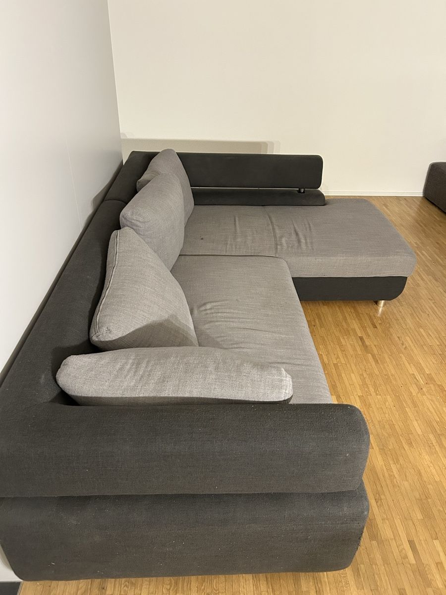 Divani: Ecksofa mit Schlaffunktion grau – Usato da Lyss venduto da dxmxan