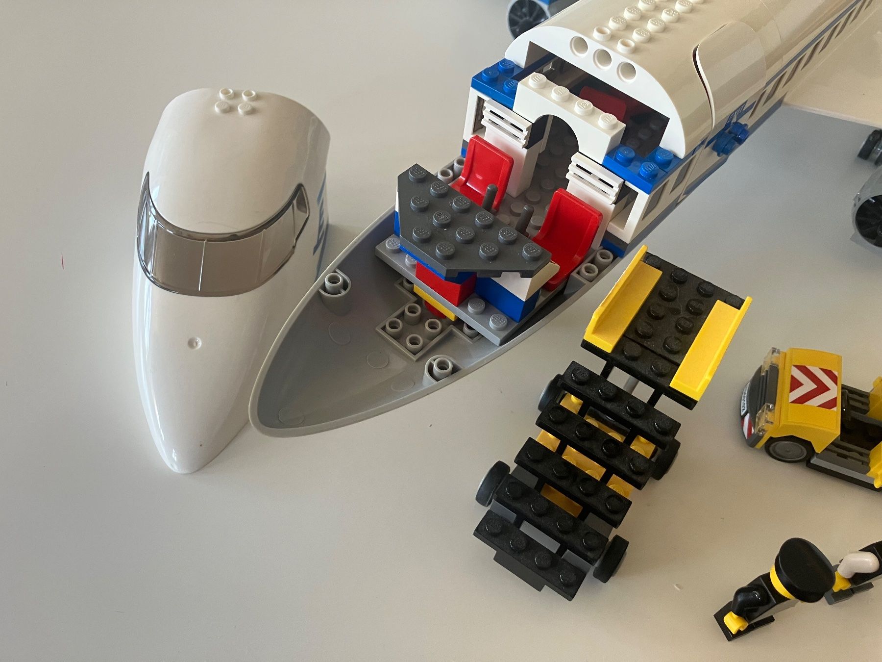 Lego Giocattoli: Lego Set 7893 – Passagierflugzeug – Usato da Basel venduto da bas_c922 3