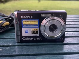 Sony Cyber-shot DSC-W85 Digital Kamera