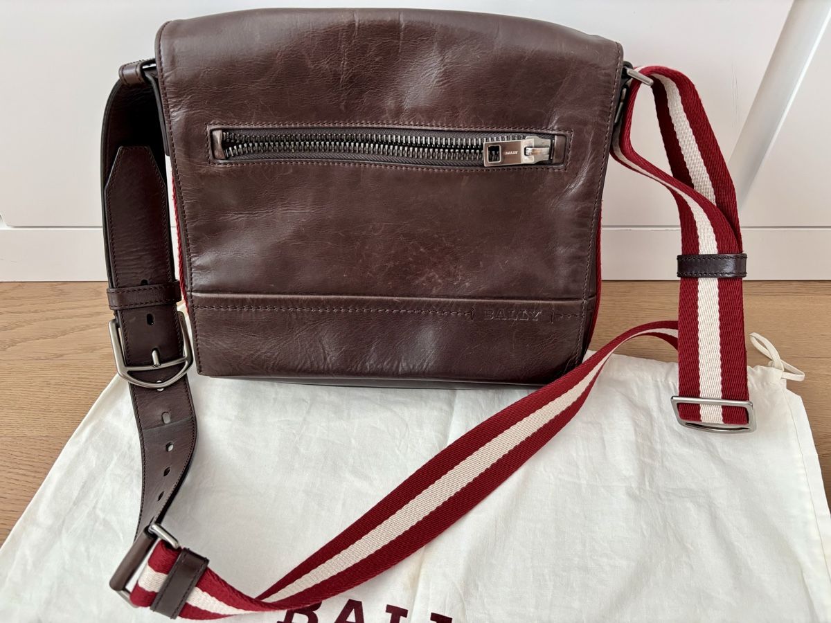 Bally Borse: Original Bally Umhängetasche – Usato da Luzern venduto da Magda1914 1