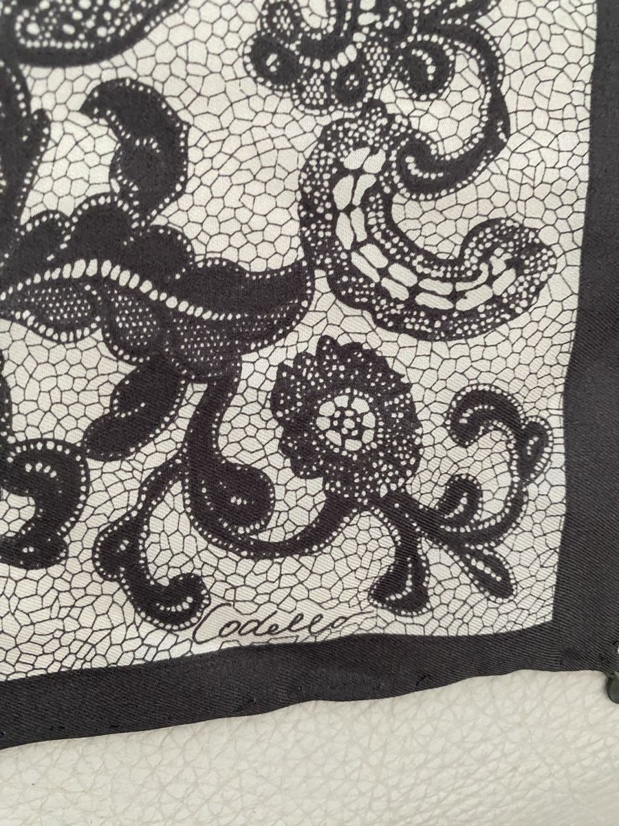 Codello Foulards, Tücher & Schals: Codello Seiden Foulard 🌸 – Gebraucht aus Opfikon von Luis144 3