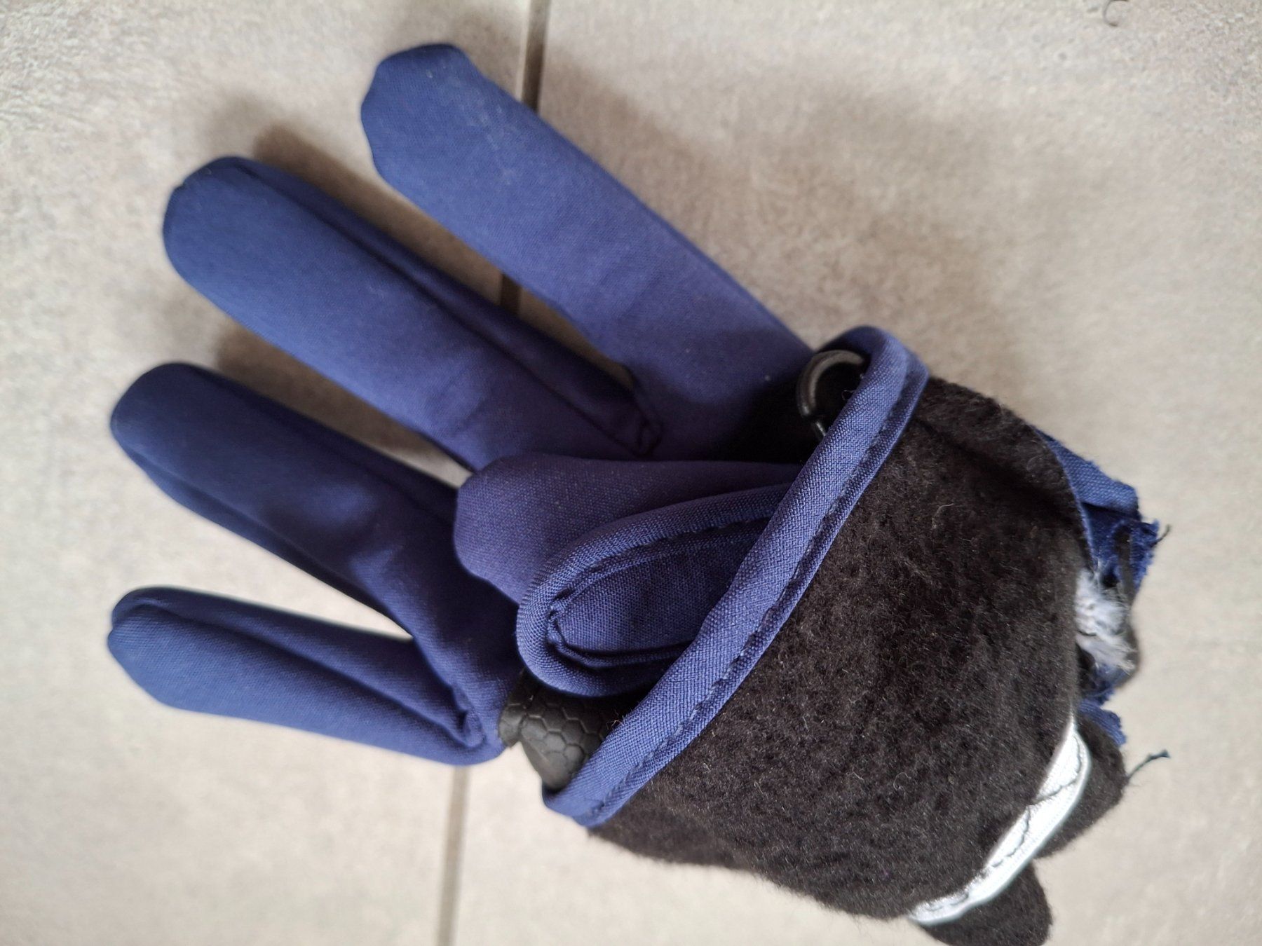 Guanti & manicotti: Handschuhe von Pusblu grösse 4 – Usato da Wiesendangen venduto da troawus 2
