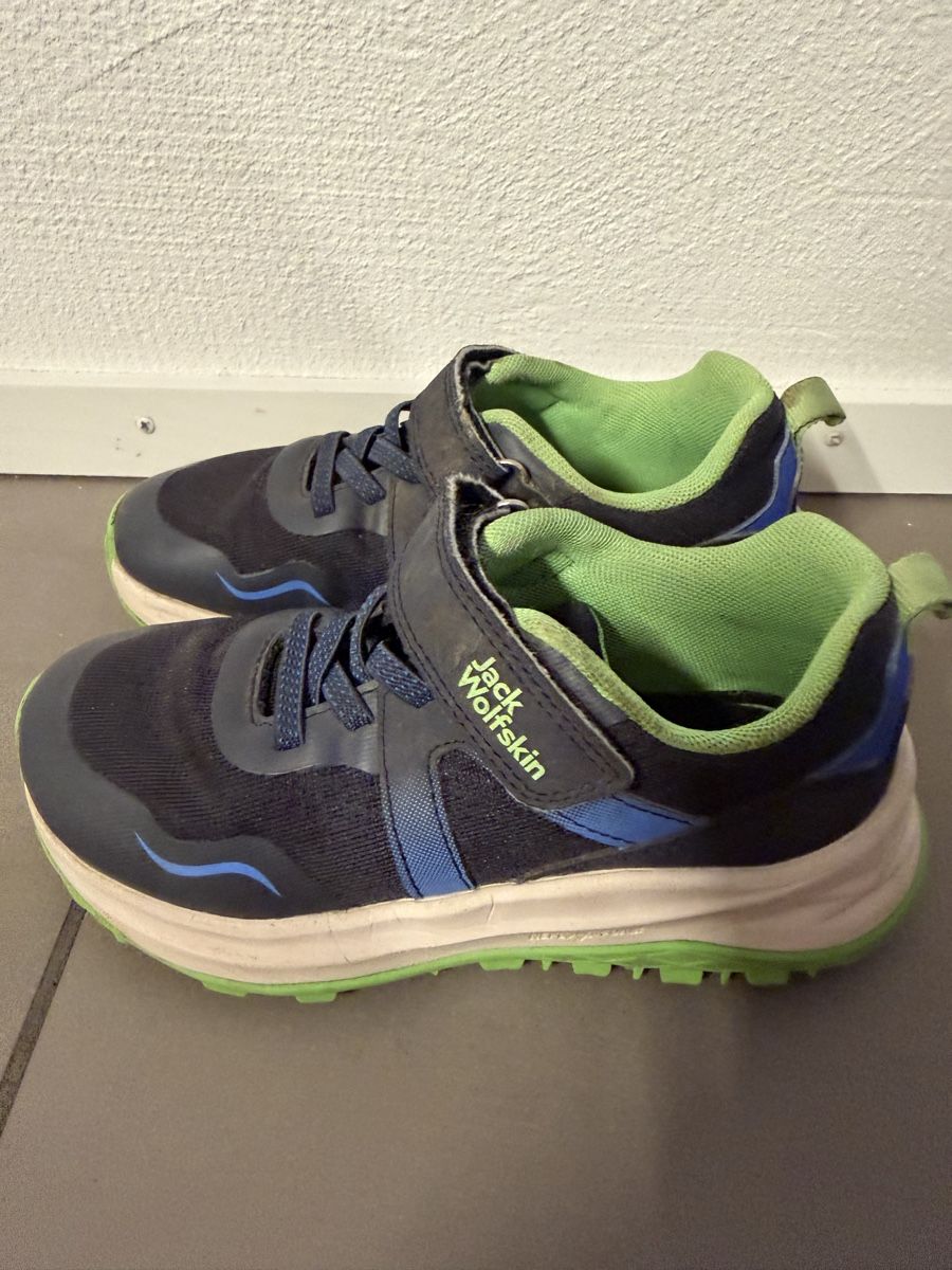 Scarpe per ragazzi: Sneackers Jack Wolfskin 30 – Usato da Zürich venduto da yaelle106 2