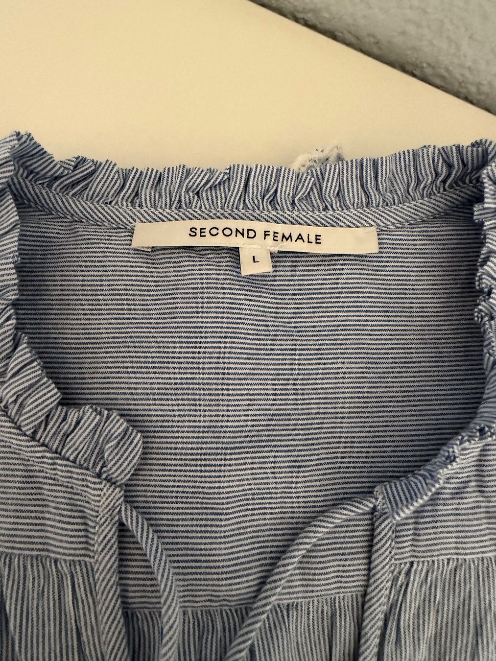 Blusen: Second Female Bluse Gr L – Neu (gemäss Beschreibung) aus Lohn SH von mathea 2