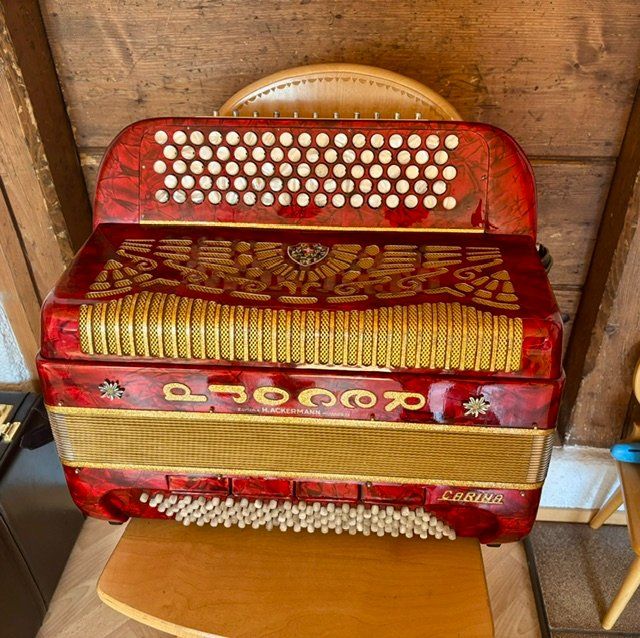 Record Strumenti musicali: Record Carina 4 chörig C-Griff – Usato da Frutigen venduto da MoMeJa 2