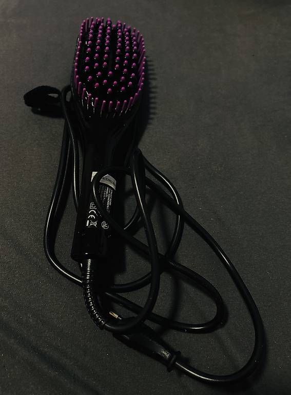 Altro per la cura dei capelli: Haarglätteisen als Bürste – Usato da Aeschi b. Spiez venduto da kim_28q9
