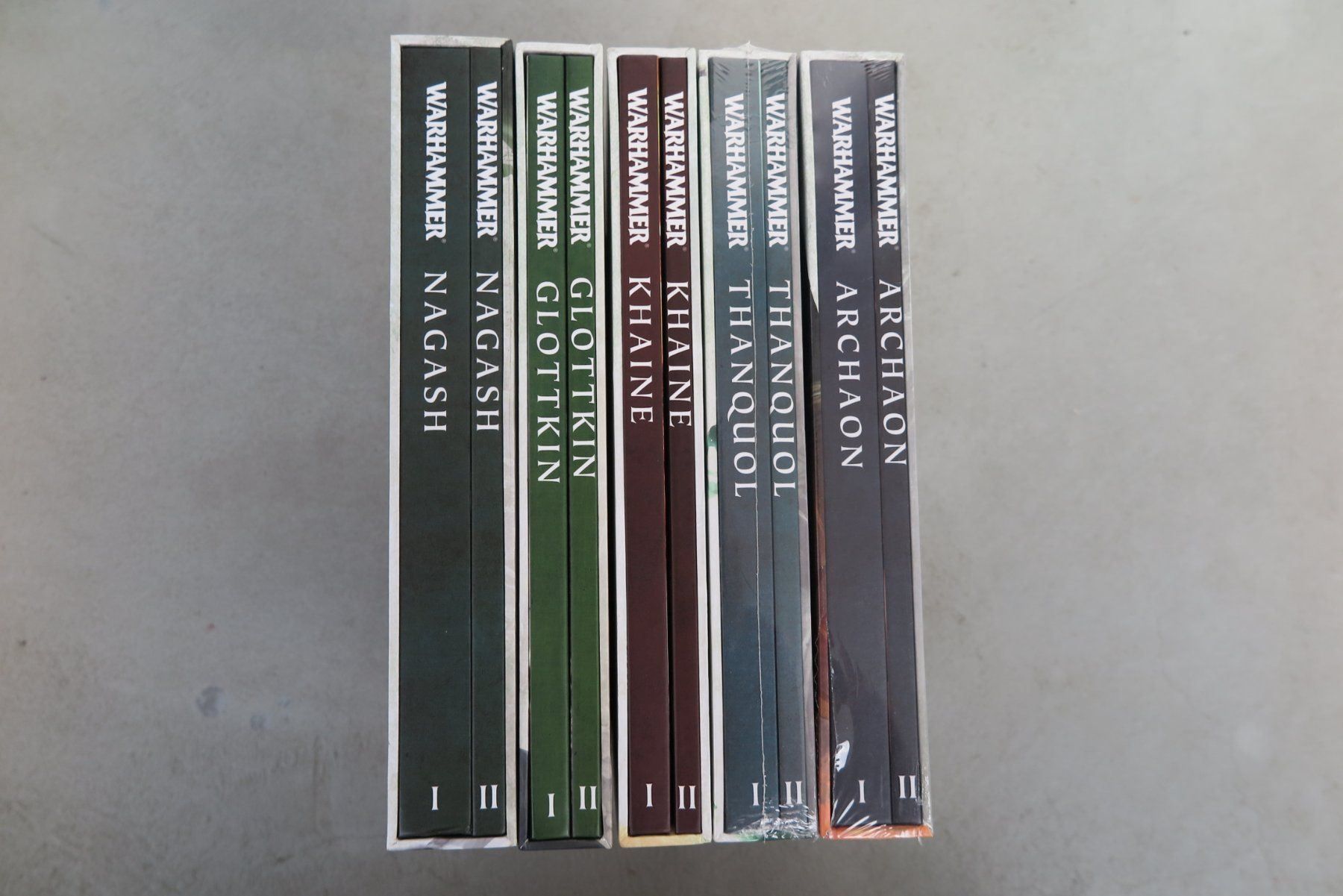 Libri: Warhammer - Endtimes - Hardcover-Bücher – Nuovo (secondo la descrizione) da Biberstein venduto da Lou13lou 3