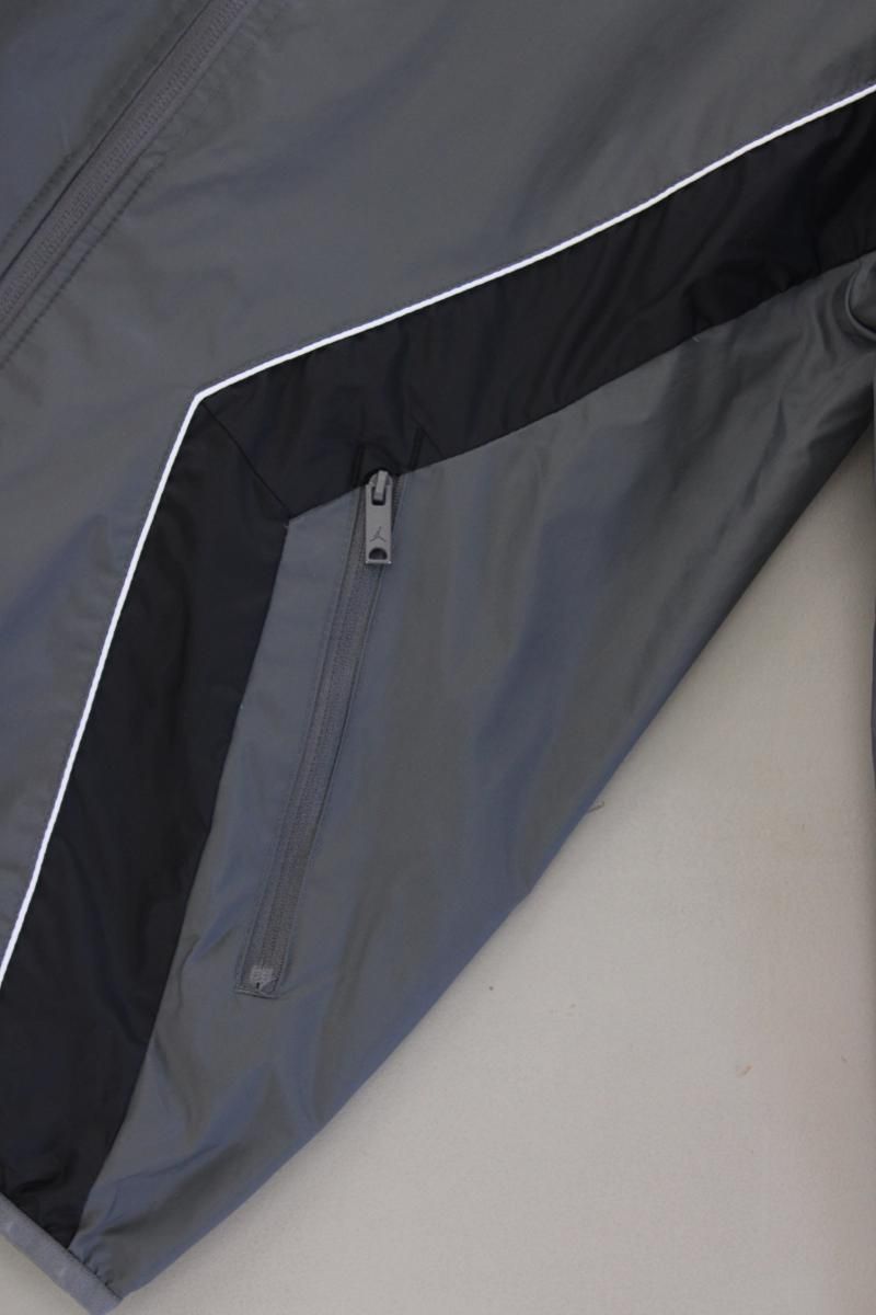 Jacken: Nike Jordan Jacke Gr. XS neuwertig grau – Neu (gemäss Beschreibung) aus Neustadt an der Waldnaab von SecondLifeFashion 2