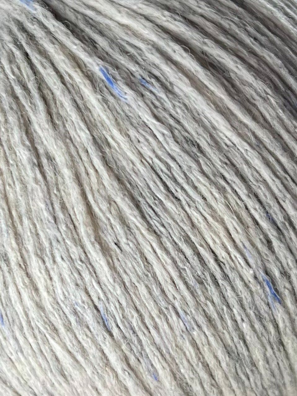 Wolle: 1kg Strickwolle 10 Knäuel Grau – Neu (gemäss Beschreibung) aus Plons von Zimpfer 1