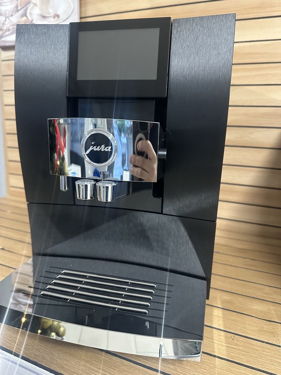 Jura Macchine per caffè & Macchine per espresso: Jura Z10 – Nuovo (secondo la descrizione) da Gränichen venduto da Luma.KaffeeMaschinen
