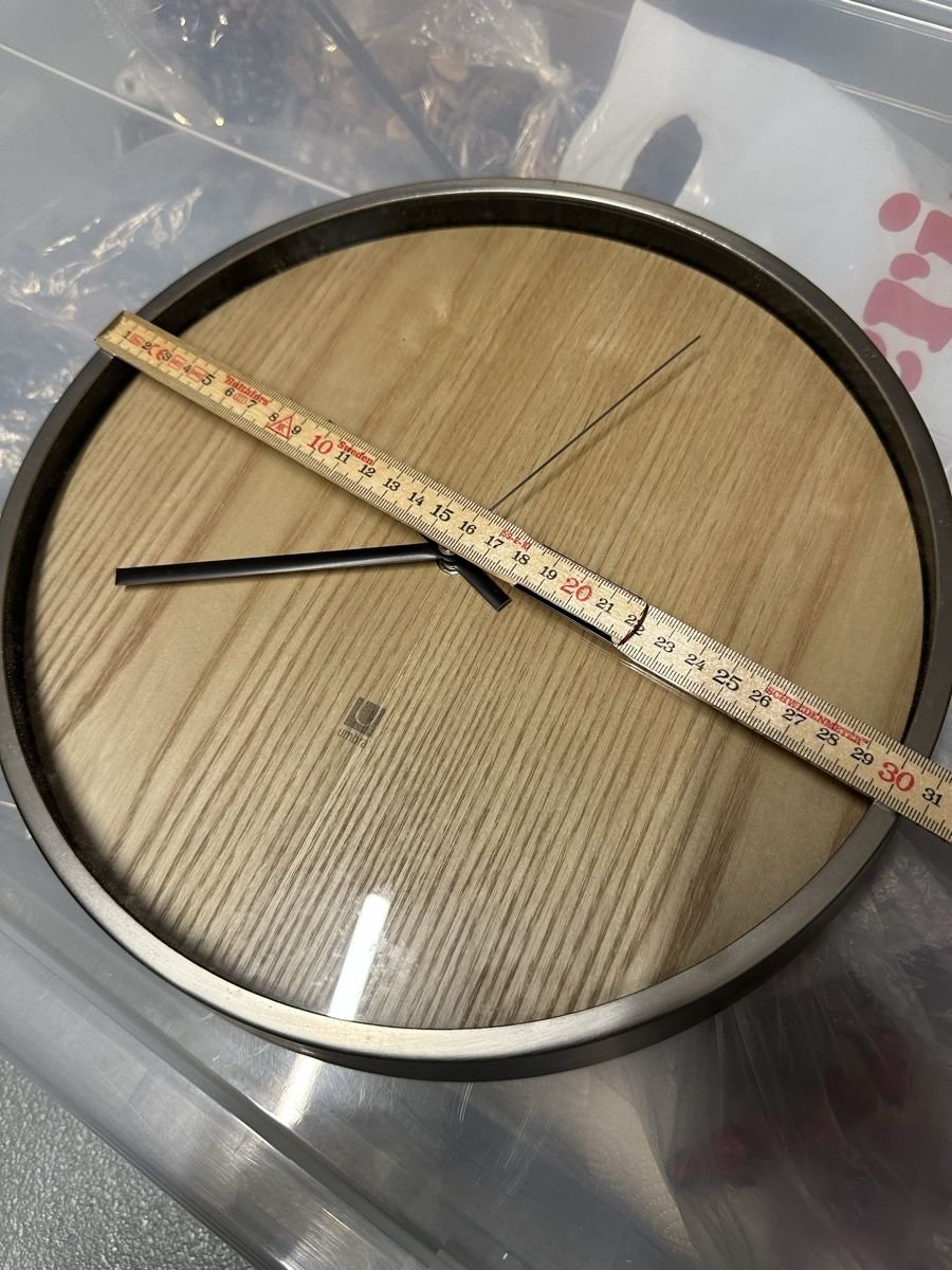 Orologi da terra & Orologi da parete: Stylish Umbra Wall Clock - Like New! Perfect Timing – Usato da Herrliberg venduto da mykee5 2