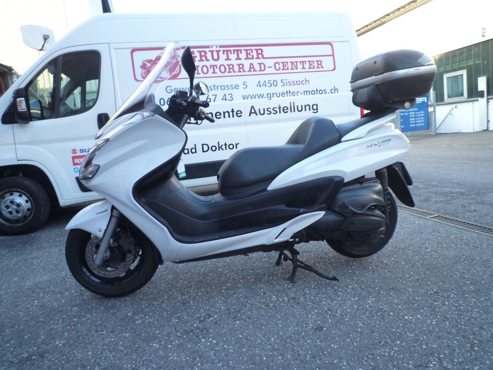 Yamaha Scooter: YMMAHA YP 400 Mayesty – Usato da Sissach venduto da Gruetter-Moto-Center
